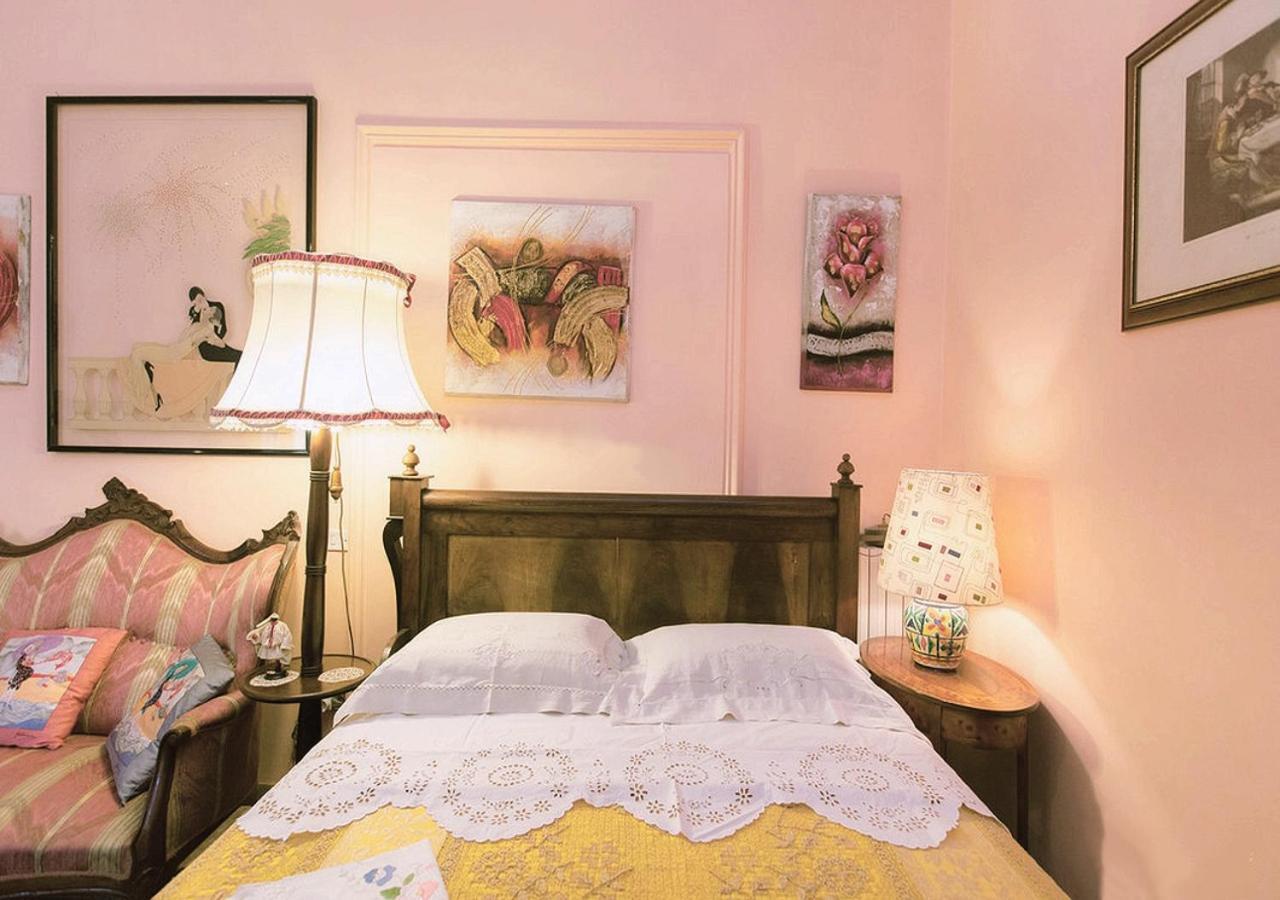 B&B Atmosfere Del Centro Storico Naples Luaran gambar