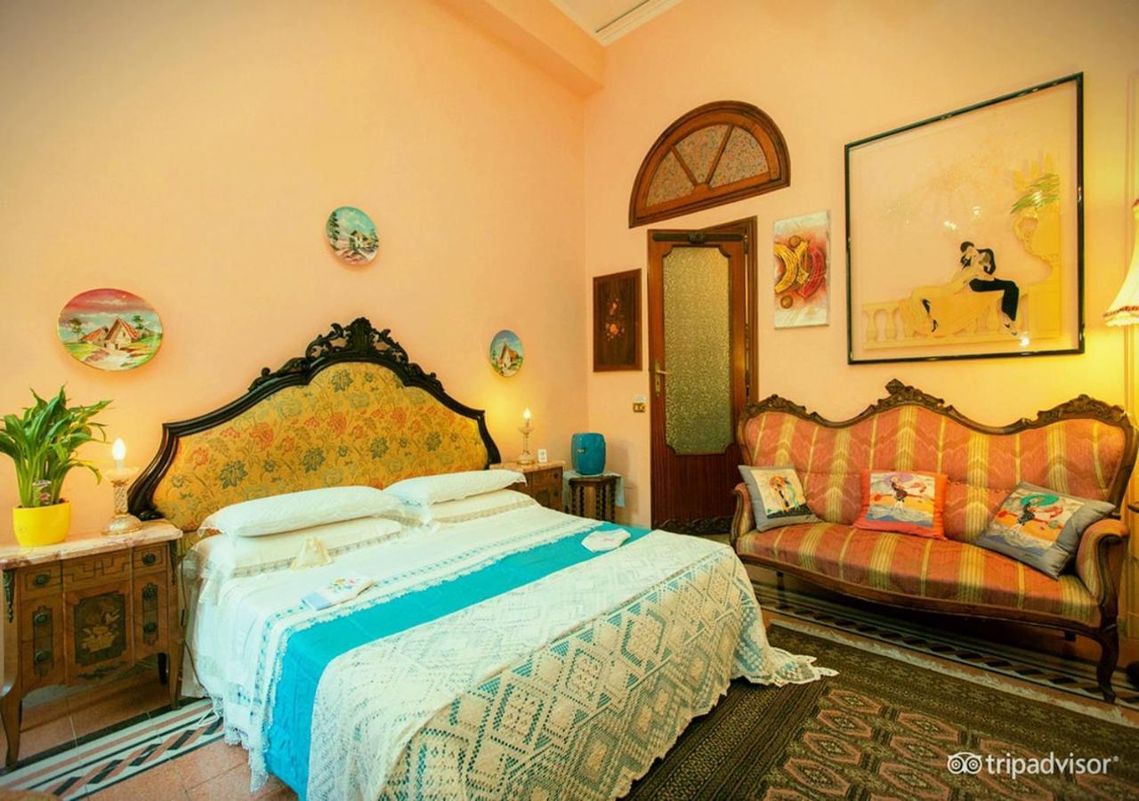 B&B Atmosfere Del Centro Storico Naples Luaran gambar