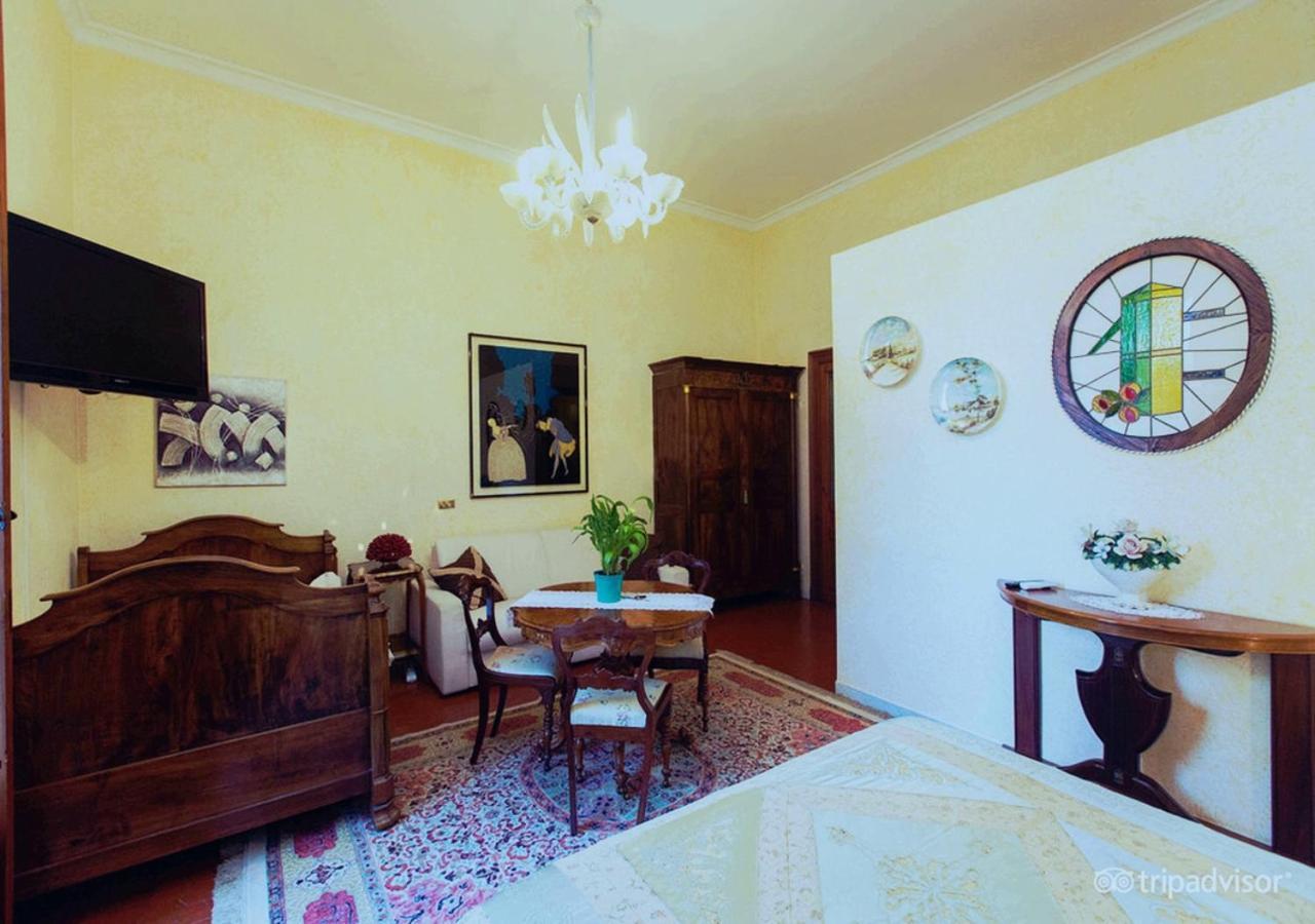 B&B Atmosfere Del Centro Storico Naples Bilik gambar